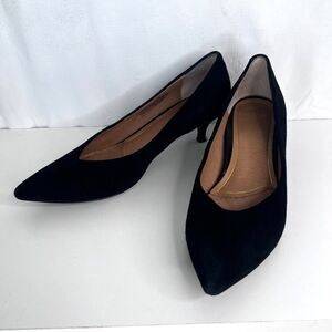 Aldo Velvet Kitten Heels Slip On Black Size 8 Almond Toe Neutral Minimalist